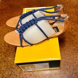 New, Never Worn! BC Footwear Scatterbrain Sandals - Size 8 - Blue
